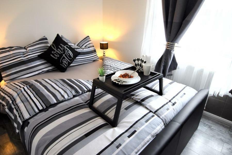 Lea Apartment - Free Parking In Front For 2 Cars Zagreb Ngoại thất bức ảnh