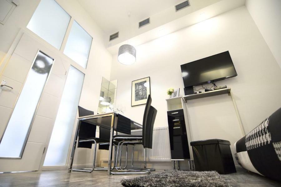 Lea Apartment - Free Parking In Front For 2 Cars Zagreb Ngoại thất bức ảnh