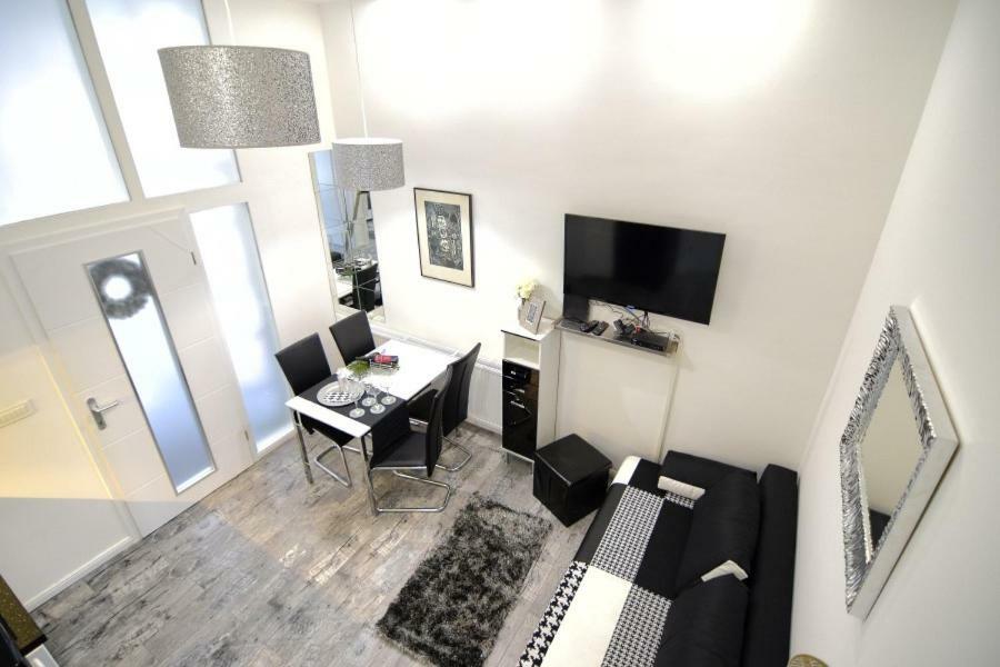 Lea Apartment - Free Parking In Front For 2 Cars Zagreb Ngoại thất bức ảnh